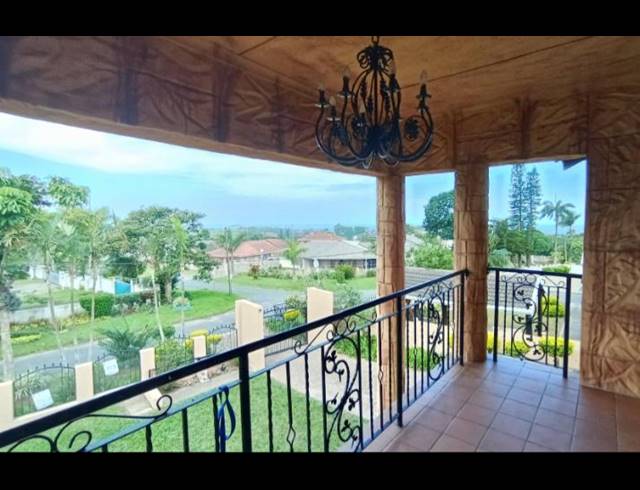 4 BEDROOM HOUSE FOR SALE IN STANGER MANOR